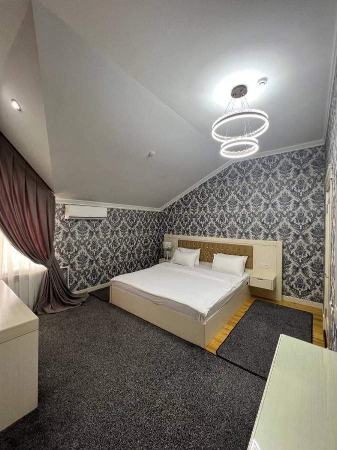 Hotel Afrosiyob Qarshi Exteriér fotografie