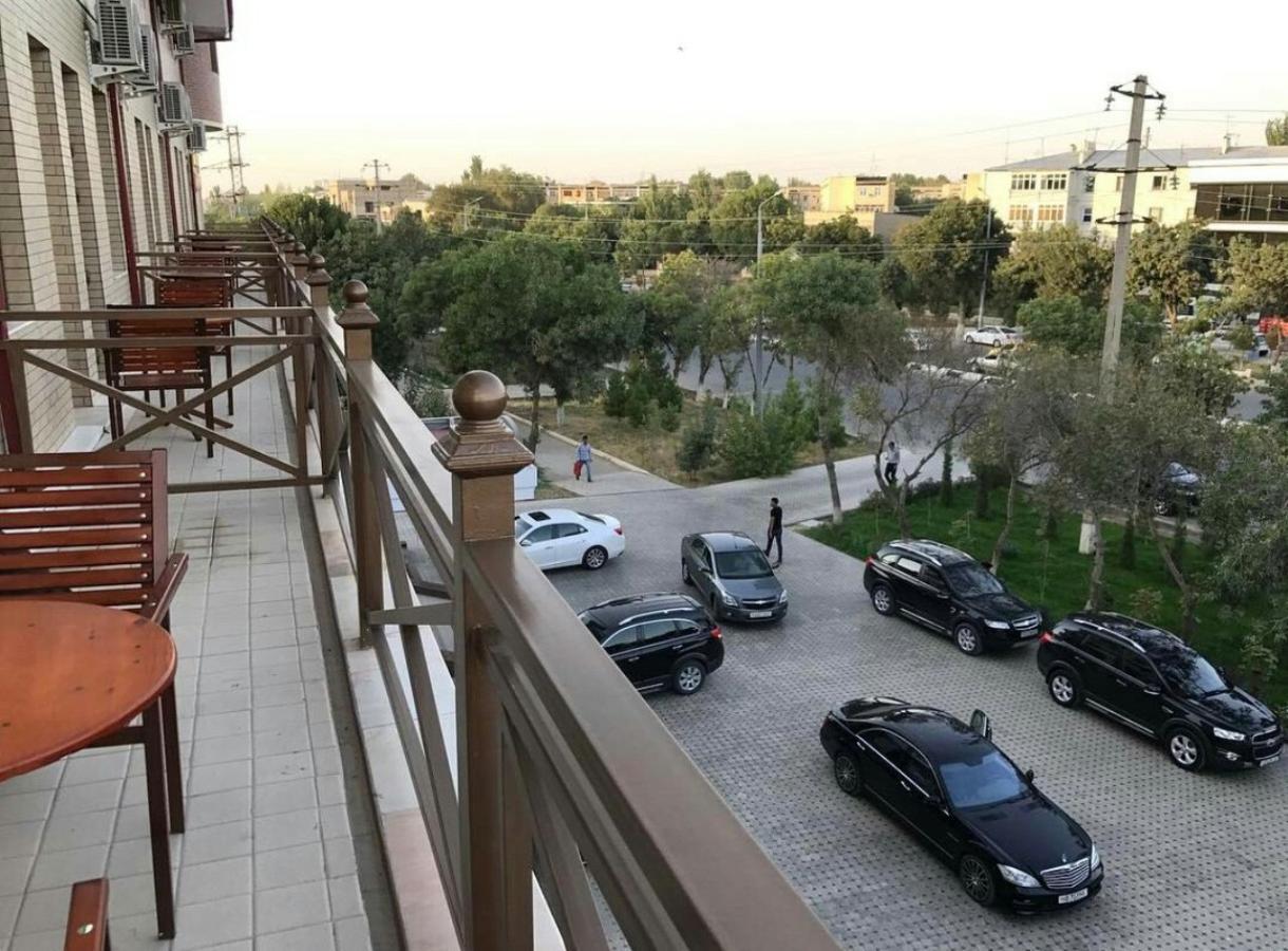 Hotel Afrosiyob Qarshi Exteriér fotografie
